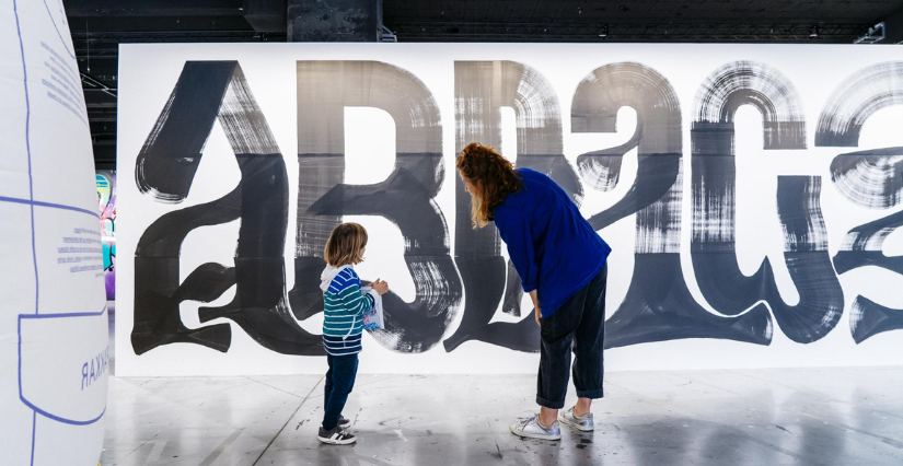 Visite guidée du parcours d'art, en famille, à La Condition Publique