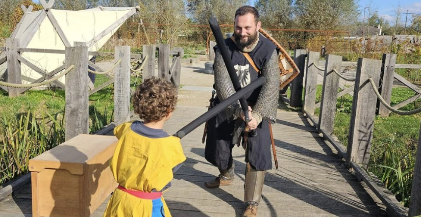 Atelier "Au temps des chevaliers" à Akéos-Musée-Parc archéologique, Douai