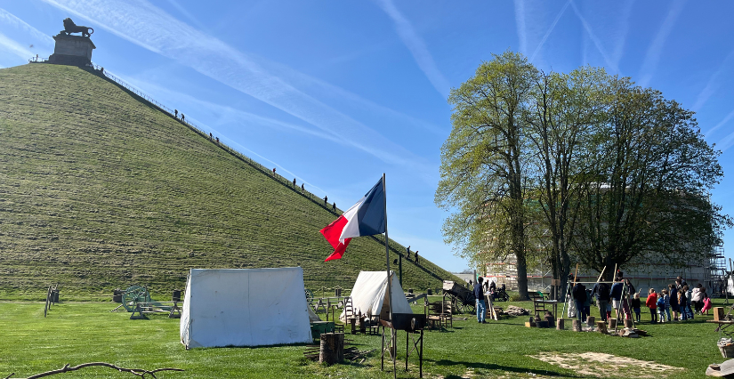 Visiter Waterloo en famille : le guide 2026 pour une sortie historique réussie