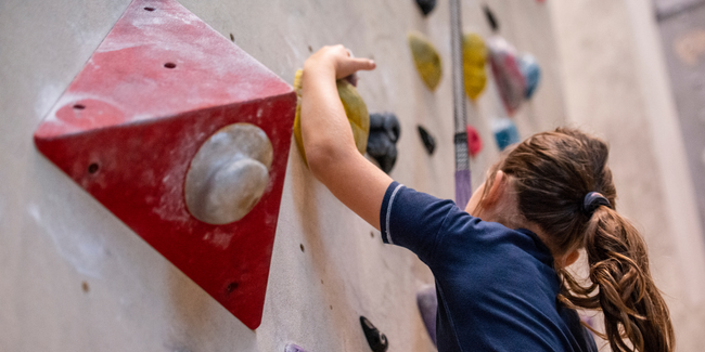 Ateliers d'escalade enfants chez Climb Up