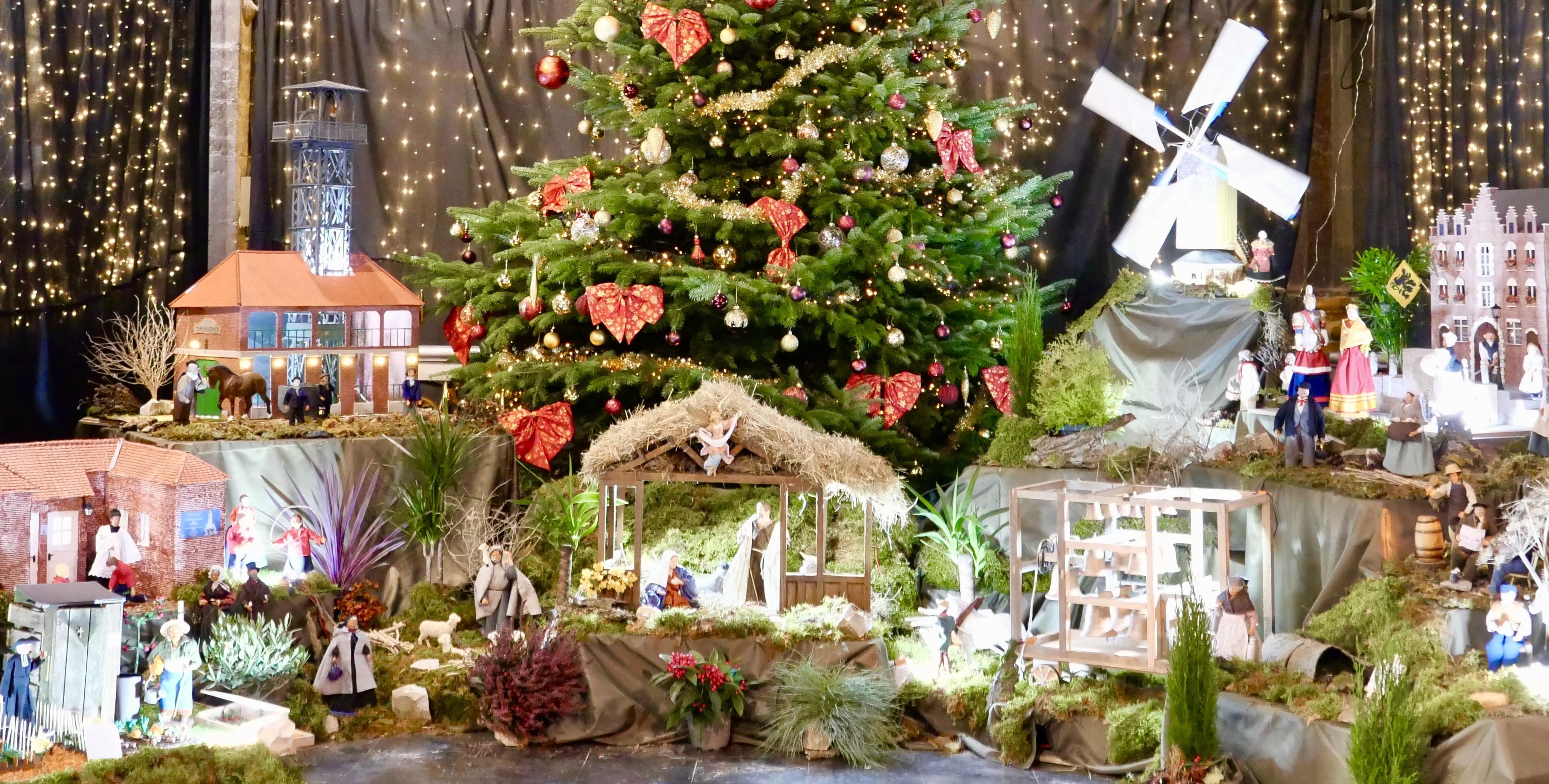 Visite de la grande crèche régionale de Noël à l’église Saint-Étienne à Lille