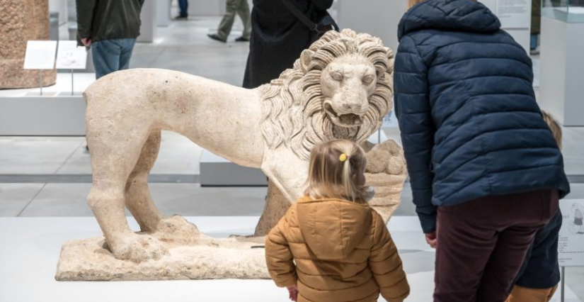 Visite ludique en famille au Louvre Lens