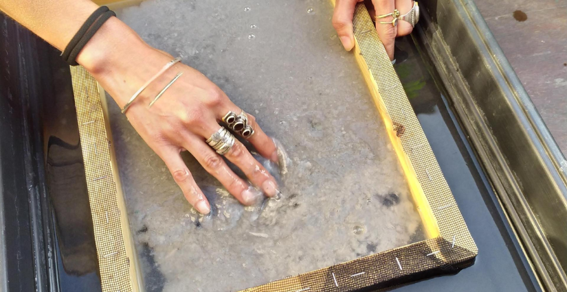 Atelier "Papier recyclé" à La Condition Publique à Roubaix
